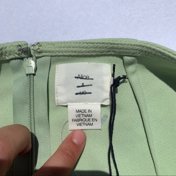 Women’s ALICE & UO Gaspard Ponte Skirt - Picture 4 of 5